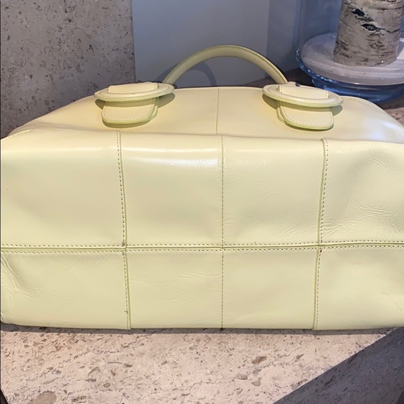 Beautiful yellow leather tote/purse - Picture 8 of 8